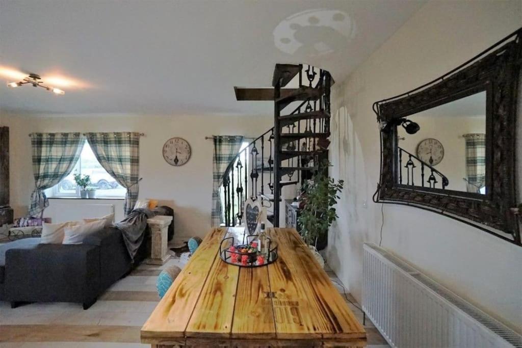 Вилла The Gate House Kirkistown Экстерьер фото