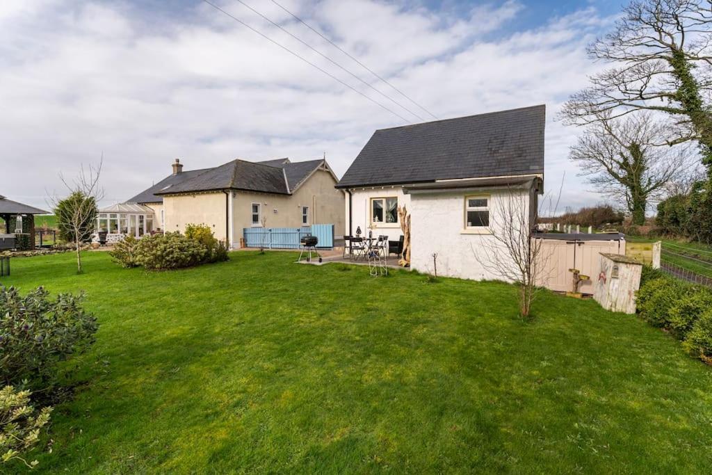Вилла The Gate House Kirkistown Экстерьер фото